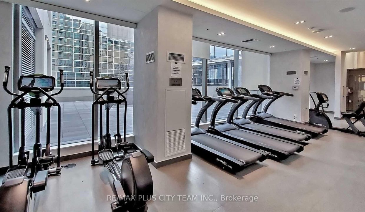 88 Scott St gym