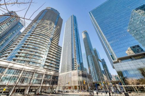 Ten York condo