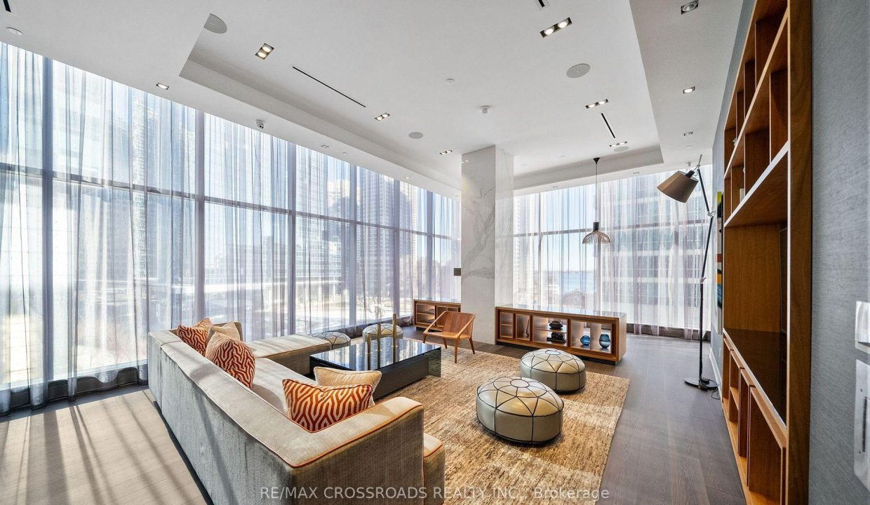 Ten York game room